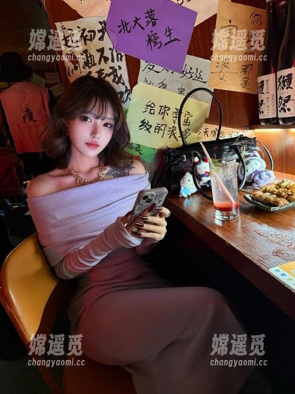 探索17免费吃瓜苹果版，体验不一样的吃瓜乐趣！