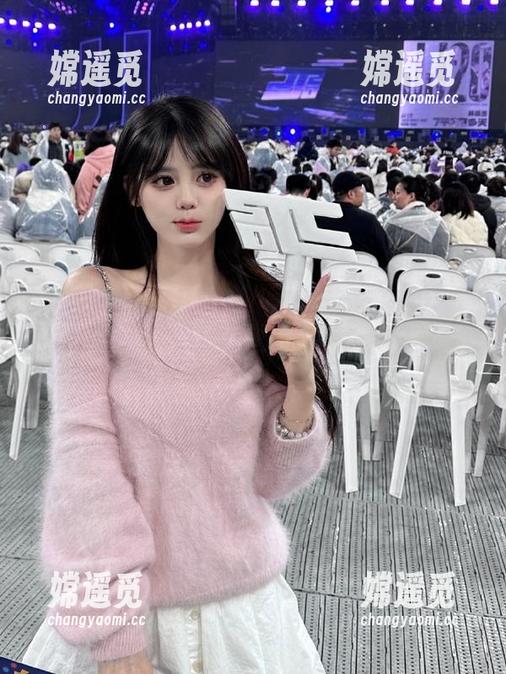 17吃瓜 网页对话:17吃瓜扒哥黑料究竟如何影响大众认知与舆论?