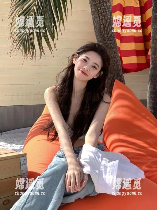 17吃瓜网 用17吃瓜网的app,永久捕捉所有最新吃瓜信息,乐趣无穷!