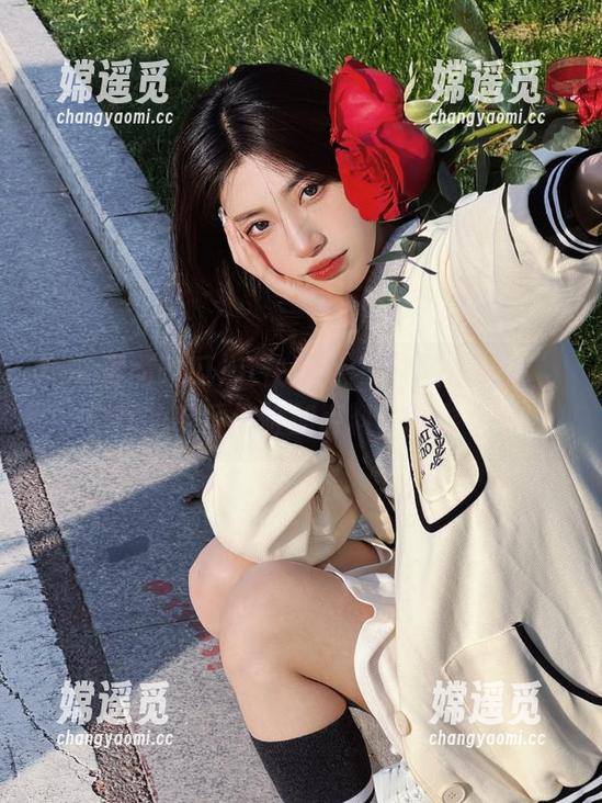 91精品吃瓜 赶快收藏“91精品吃瓜”,为你的吃瓜体验加点料,精彩不断!