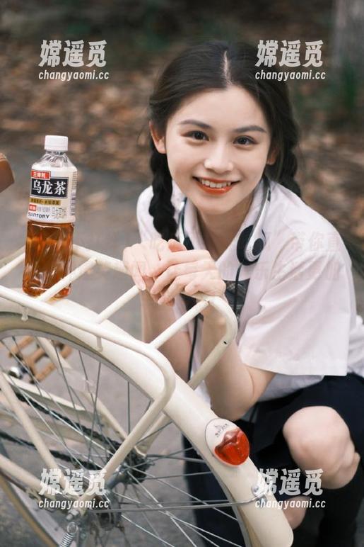 吃瓜不打烊 “吃瓜不打烊吃瓜”带你直达各种爆笑趣闻,让每天的娱乐生活更加丰富多彩!