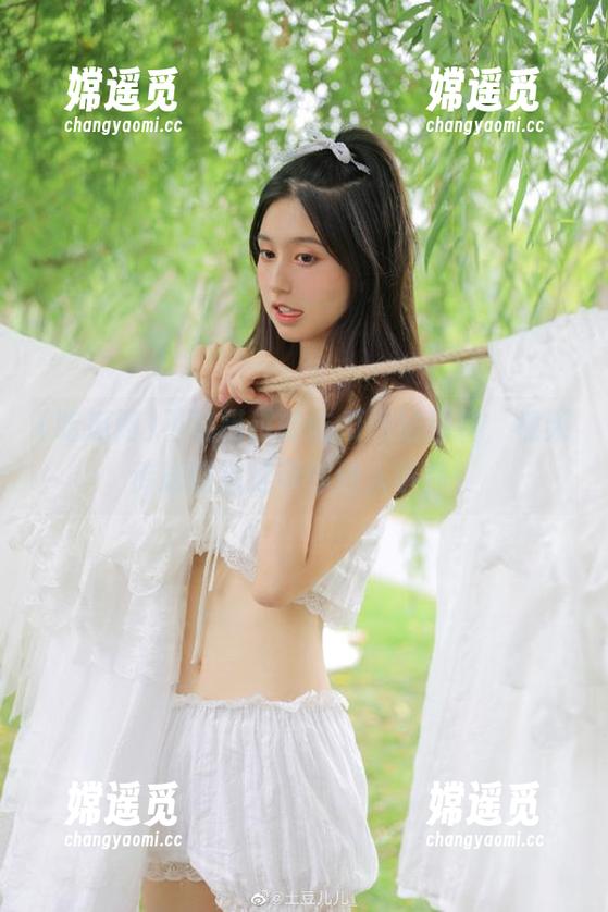 吃瓜网 不容错过的吃瓜网站爆料,视频传送门迅速带你进入事件!