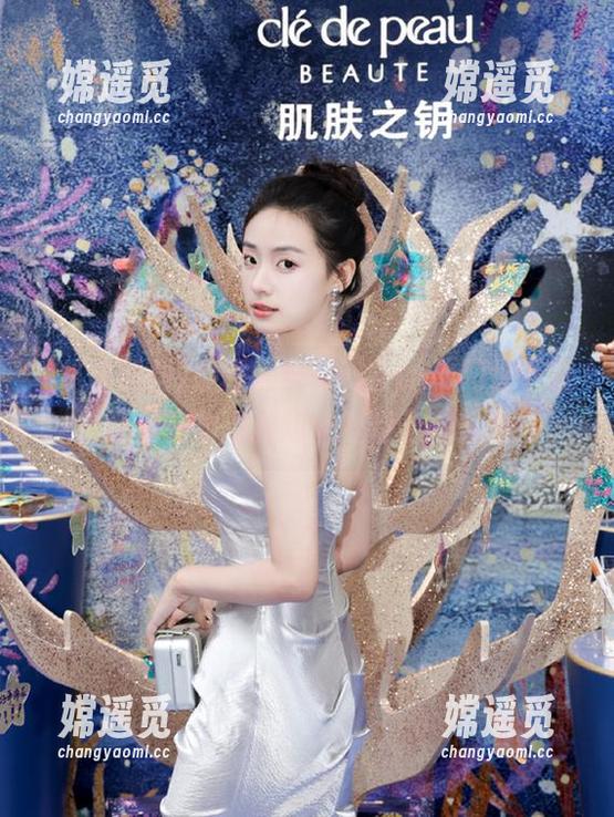 扒哥黑料黑科技app网址下载，让你在动漫游戏中找到无限乐趣！