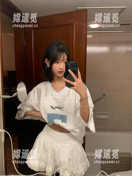 西瓜黑料社区 赶快登录西瓜黑料社区,ios用户尽享吃瓜乐趣,热辣黑料新鲜出炉!