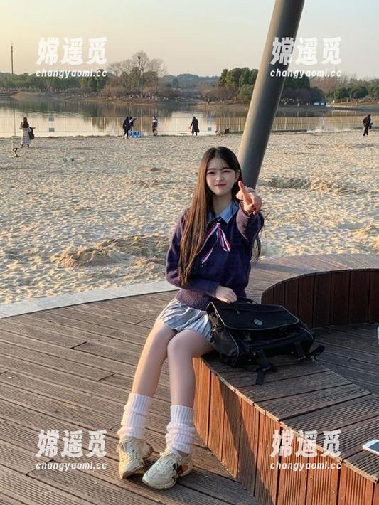 黑料正能量 黑料正能量官网网页版视频:分析动漫游戏中的黑色幽默与能量