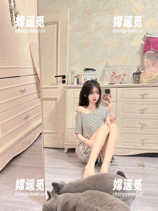 每日更新的《黑料爆料站》，永不迷路，带你实时了解明星动向！