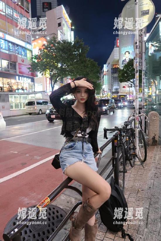 黑料网址app首页上线啦，女生们快来围观最劲爆的黑料网址吧！