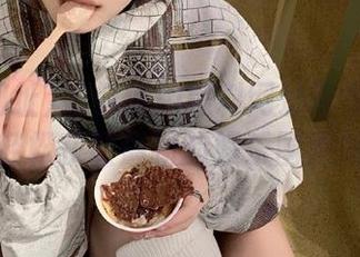如何使用黑料网址苹果版？让你轻松获取最新的娱乐圈黑料！